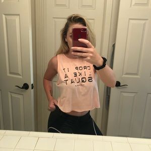 Drop it like a squat crop tank